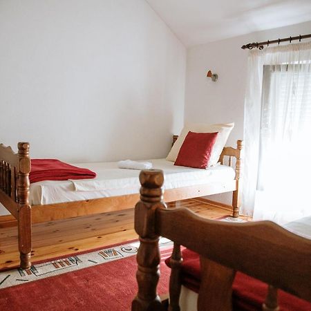 Apartment Ikar Mostar Buitenkant foto