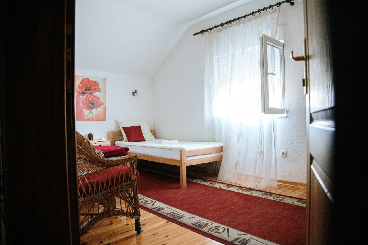 Apartment Ikar Mostar Buitenkant foto